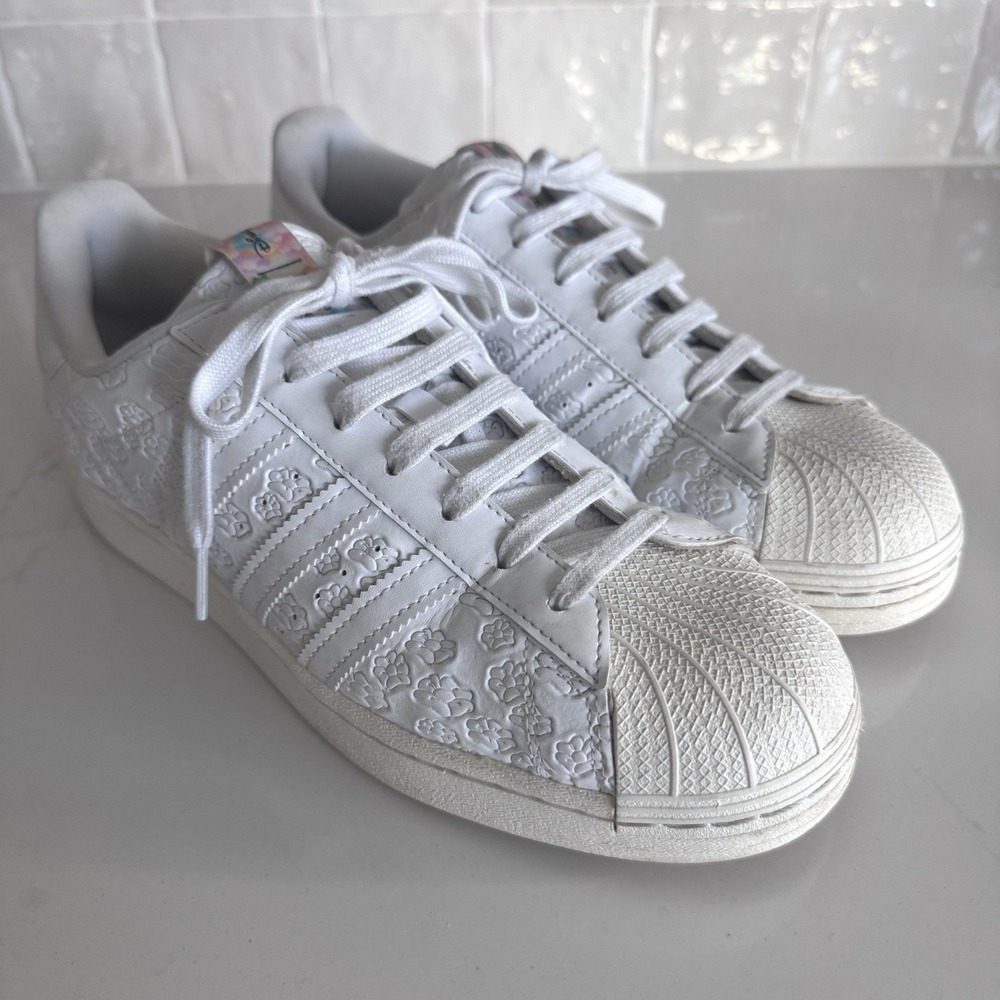 Adidas Disney Bambi Superstar Sneaker Womens 9.5 White Floral Embossed Shell Toe